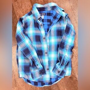 The Children's Place Blue and Black Plaid Shirt Size 5/6 Small